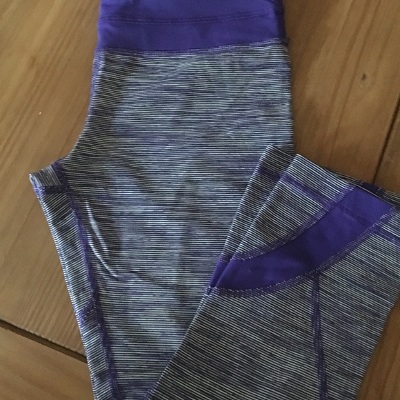 Lululemon Run Inspire Crop II Luxtreme - Picture 4 of 4